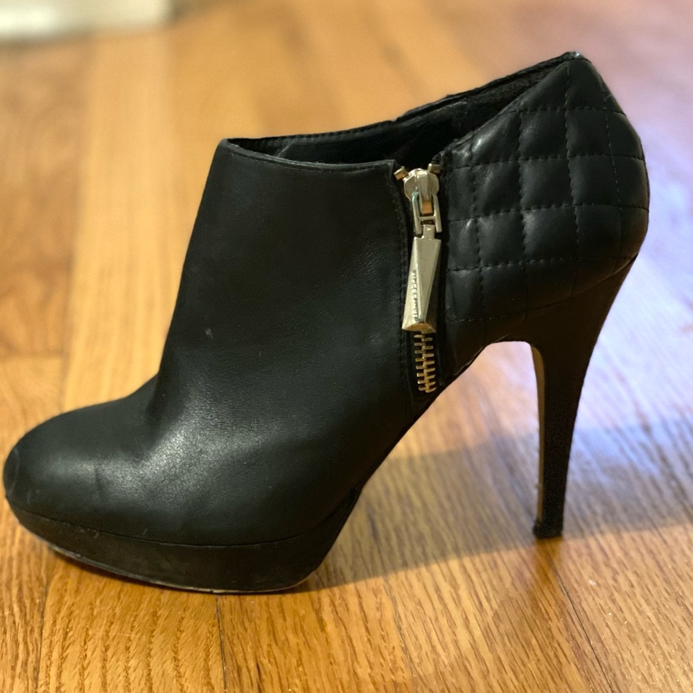 Vince Camuto Quilted Leather Ankle Booties with Stilettos Black Size 7.5